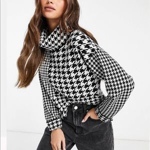 QED London boxy roll neck sweater in houndstooth